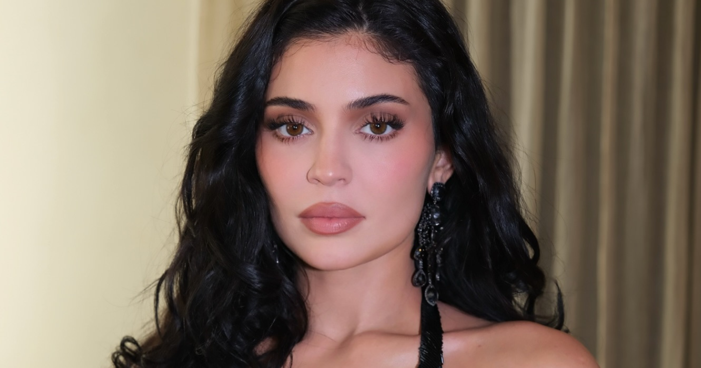 560.000'den fazla aramayla bu Kylie Jenner saç modeli dakikalar içinde topuzun yerini alıyor
