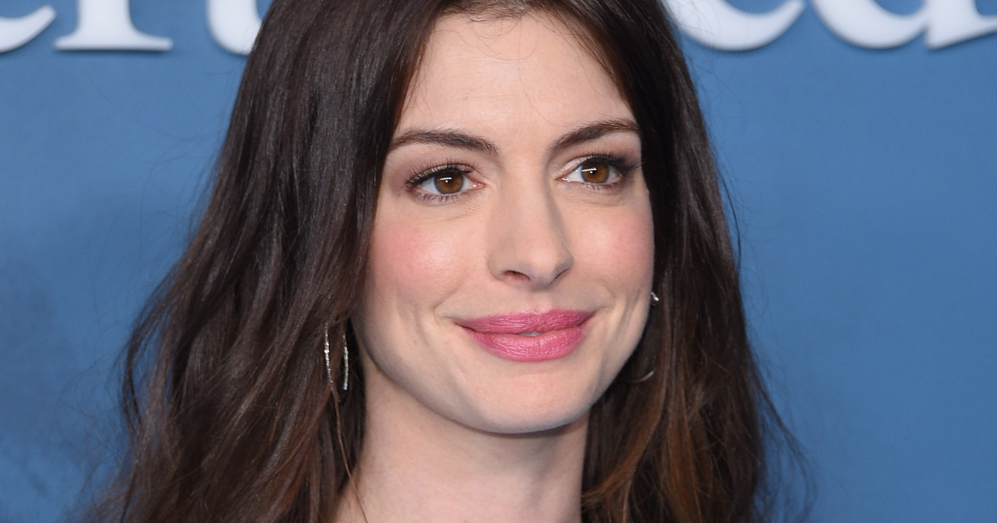 Anne Hathaway, “The Devil Wears Prada” filminden bu kült saç stilini ortaya çıkarıyor: 2026'da her şeyden pişmanlık duymadan bu saç stilini nasıl benimseyebilirsiniz?