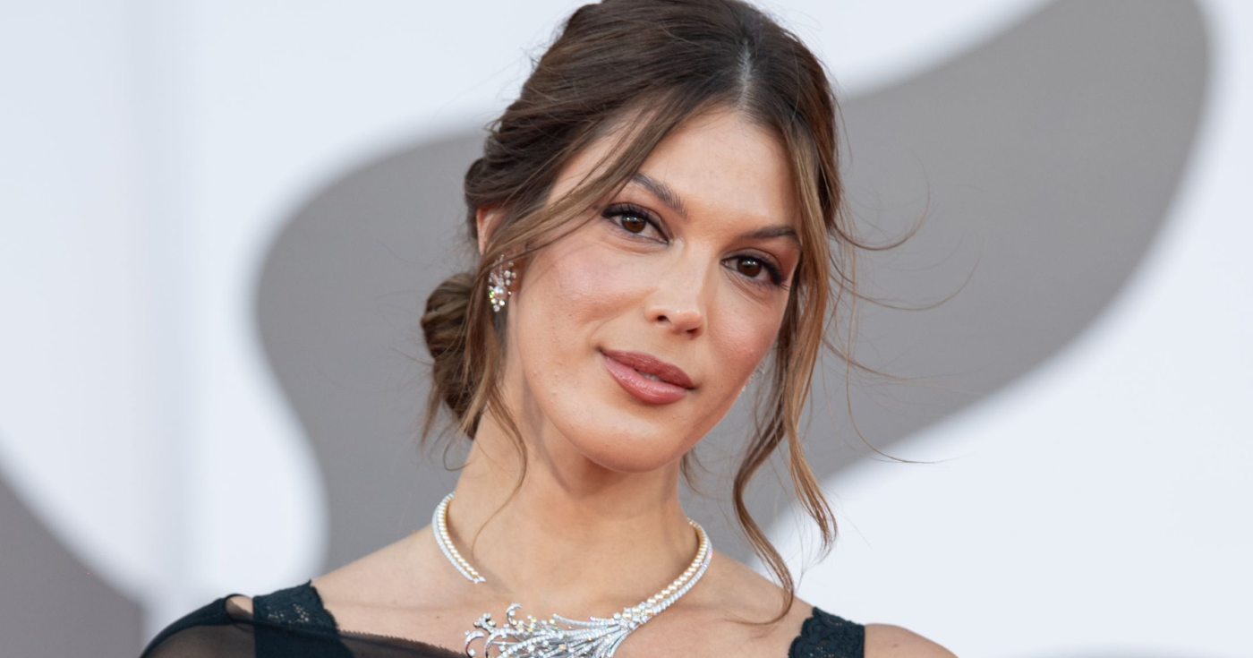 Iris Mittenaere méconnaissable : ce changement capillaire radical affole déjà ses fans