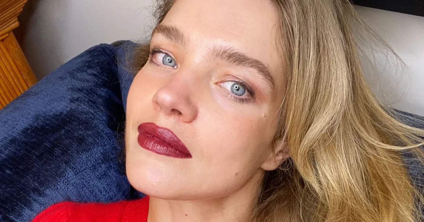 44 yaşındaki ve 6. çocuğuna hamile olan Natalia Vodianova, sakin kalmak için bu güzellik ritüeline ve bu gizli söze güveniyor