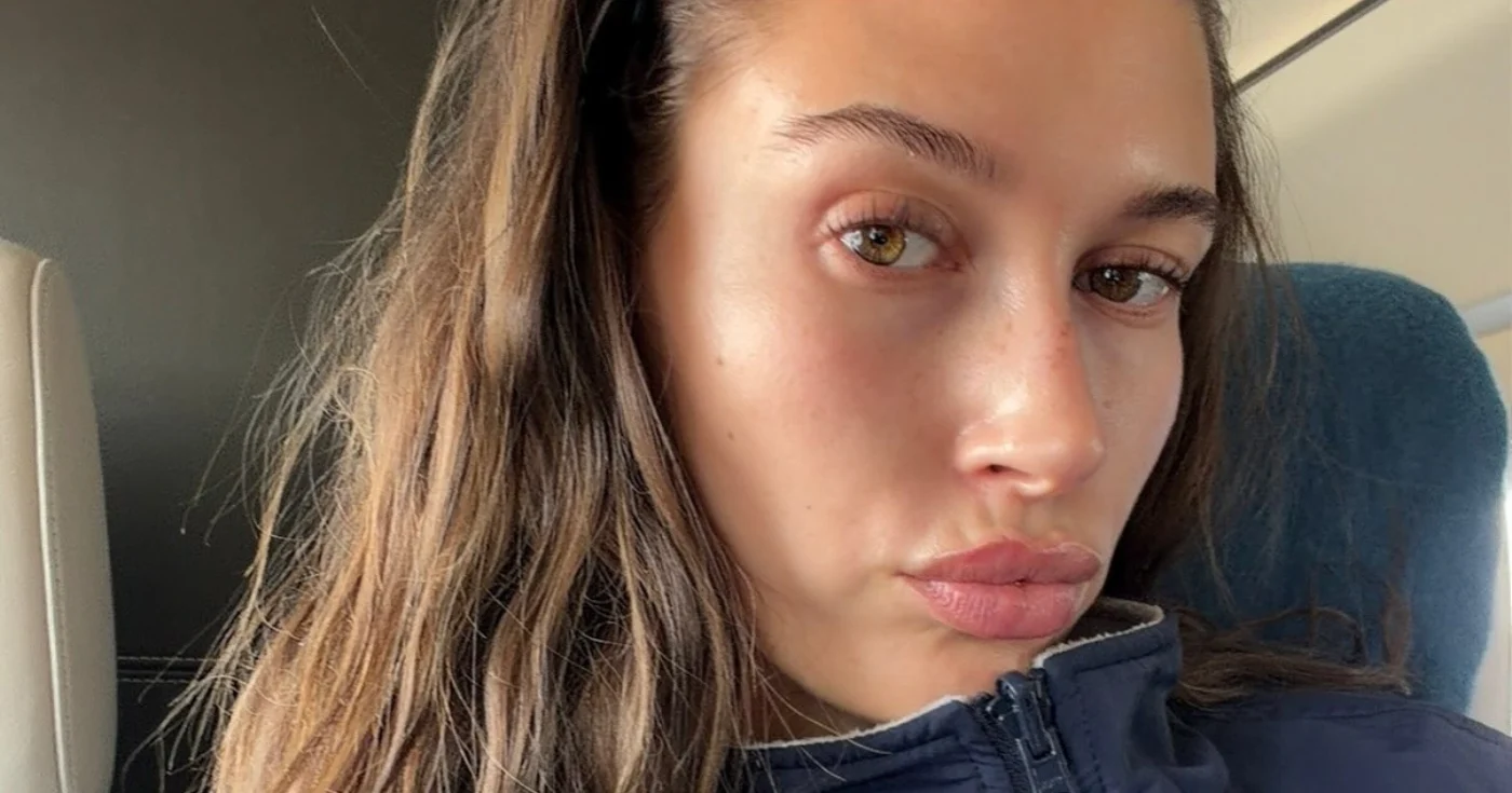 Hailey Bieber 29 yaşında bu yeni tedaviyi RHODE'da başlattı "akıllı yaşlanma" Ocak ayında Sephora'da her şeyi değiştirmeye hazır